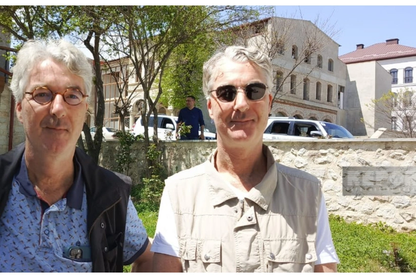 Niderlandlı səyyah əkizlər: Azərbaycanın azad edilmiş əraziləri sürətlə bərpa olunur