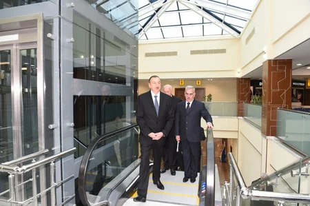 Prezident İlham Əliyev Naxçıvan Beynəlxalq Hava Limanının “Şərq Terminalı”nın yenidənqurmadan sonrakı vəziyyəti ilə tanış olub