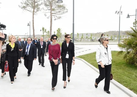 ​Bakıda III Ümumdünya Mədəniyyətlərarası Dialoq Forumu çərçivəsində “Sülh ağacı”nın açılış mərasimi olub