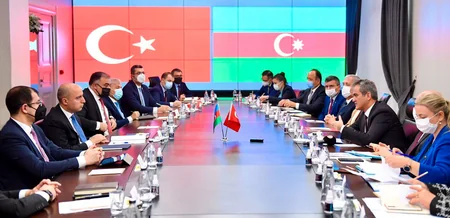 Azərbaycanın təhsil naziri Türkiyəyə gedib