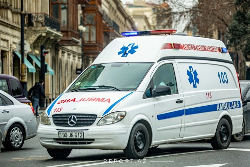 Bakıda avtomobil piyadanı vurdu