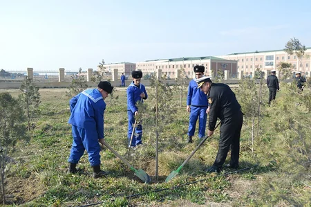 Əlahiddə Ümumqoşun Orduda, hərbi hissə və xüsusi təyinatlı təhsil müəssisələrində ümumordu iməciliyi keçirilib