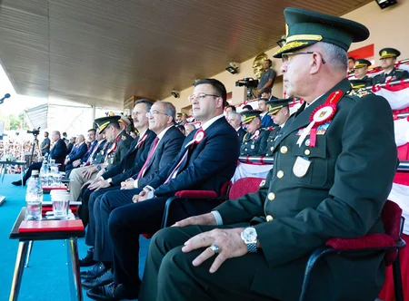Baş direktor Aqil Qurbanov Türkiyədə hərbi məktəblərin buraxılış mərasimlərində iştirak edib