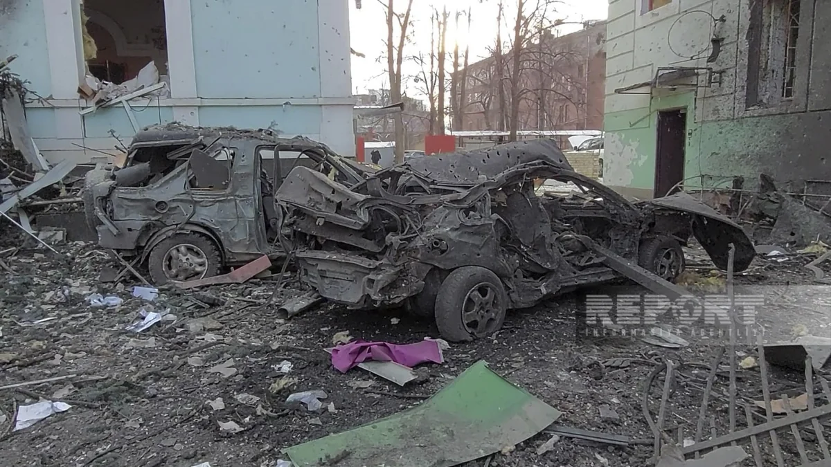 Kharkiv street destroyed by S-300 - PHOTO REPORTAGE