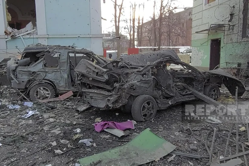 Kharkiv street destroyed by S-300 - PHOTO REPORTAGE