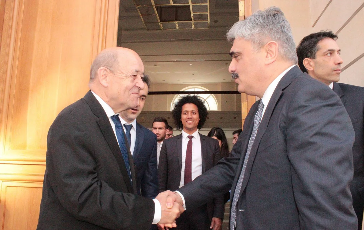 Samir Şərifov Fransanın xarici işlər naziri ilə görüşüb