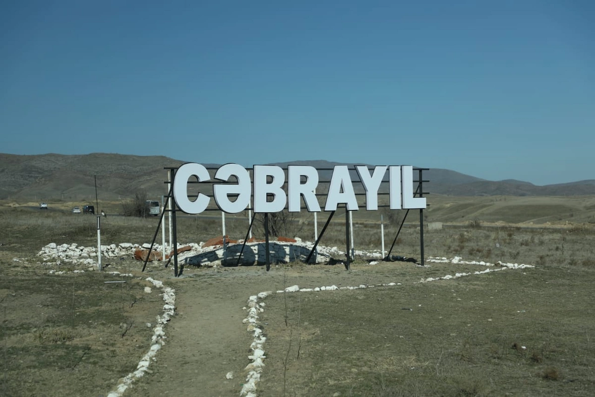 Foreign students, delegations leave for Fuzuli and Jabrayil