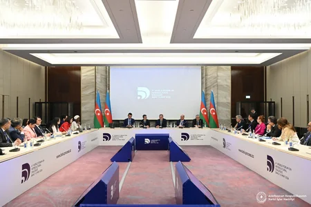 Jeyhun Bayramov mulls current regional situation with heads of National Commissions for UNESCO