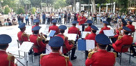 Silahlı Qüvvələr Günü münasibətilə Bakının müxtəlif yerlərində hərbi orkestrlərin çıxışları təşkil olunub