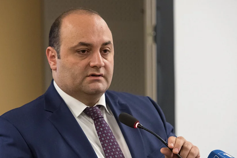 Ermənistan xarici işlər nazirinin müavini istefa verib