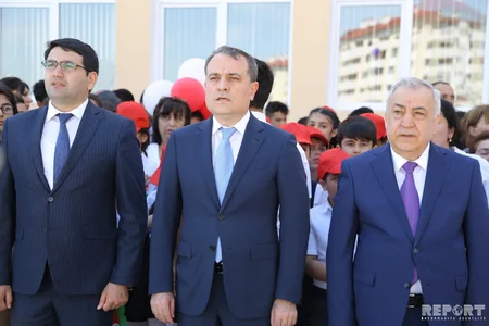 Təhsil naziri məcburi köçkün şagirdlərin Son zəngində  - FOTOREPORTAJ