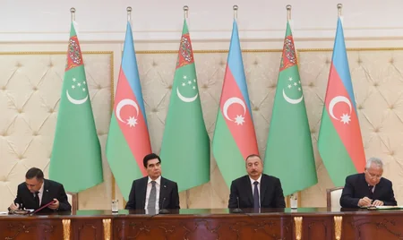 Azerbaijan and Turkmenistan sign documents