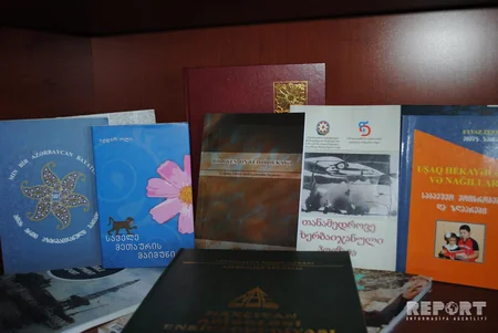 Azərbaycan yazıçılarının kitabları Batumi Dövlət Universitetinə təqdim olunub - FOTO