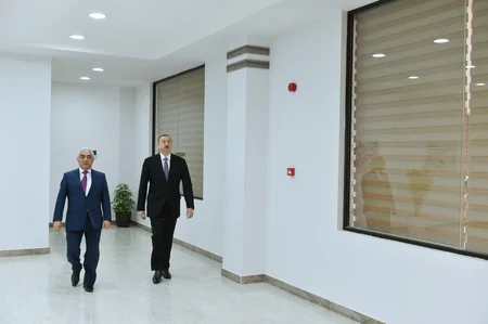 Prezident İlham Əliyev Xəzər rayonunda bir neçə yarımstansiyanın açılışında iştirak edib
