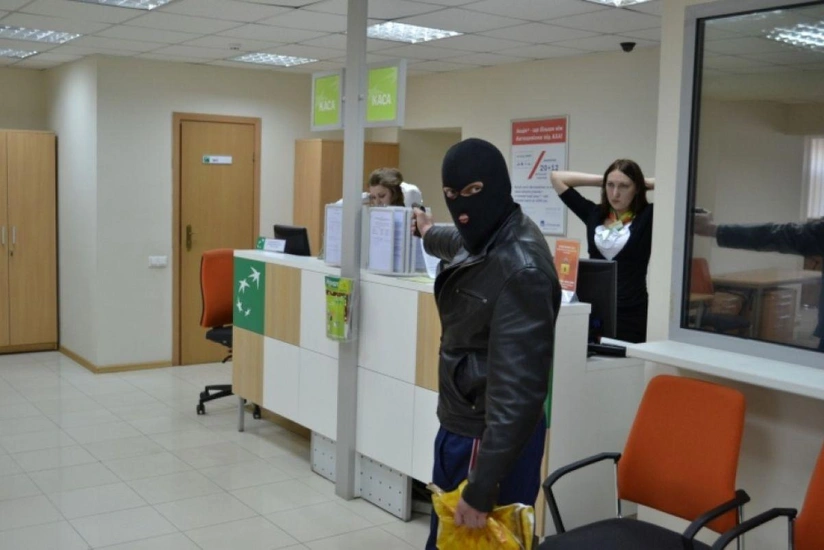Gürcüstanda banka basqın terror aktı kimi qiymətləndirilib