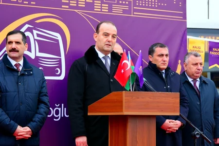 “Xaliq Faiqoğlu” şirkəti Bakıya gətirdiyi müasir avtobusları təqdim edib