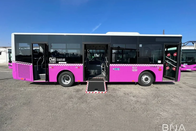 Bakıya 12 ədəd İsuzu markalı yeni avtobus gətirilib