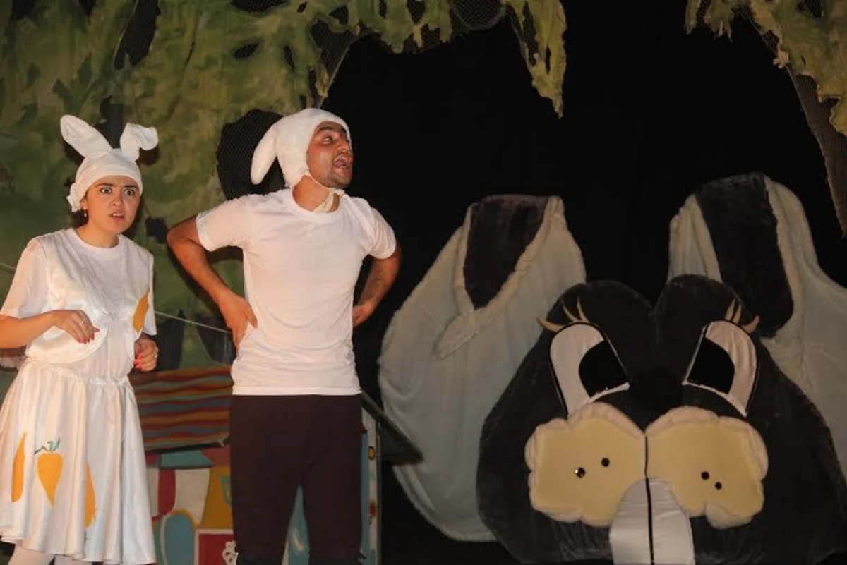 Bakı Uşaq Teatrı Dovşanın evi tamaşası ilə mövsümə yekun vuracaq