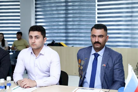 Bir qrup Vətən müharibəsi qazisi ilə növbəti görüş olub