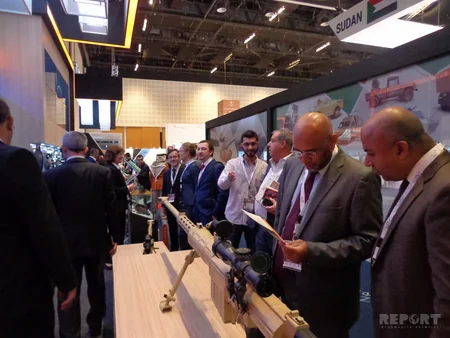 ​Азербайджанский стенд вызвал повышенный интерес гостей выставки IDEX-2015