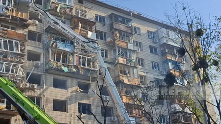 Rusiyanın kütləvi dron hücumuna məruz qalan Kiyevdən FOTOREPORTAJ