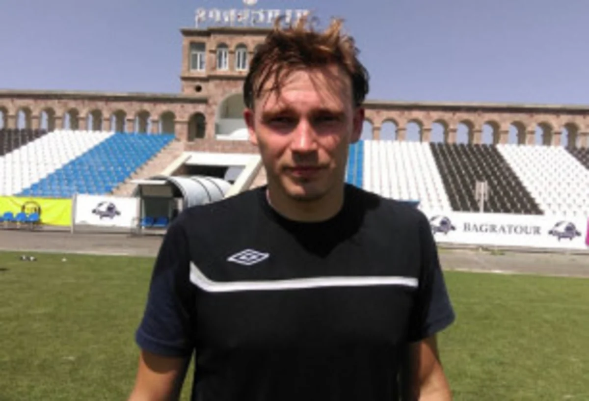 ​İnterin sabiq futbolçusu Ermənistan çempionatında çıxış edəcək