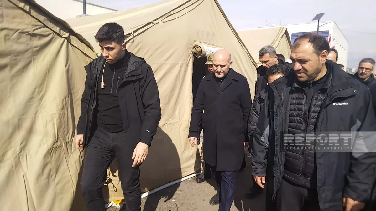 Turkish interior minister visits base point of Azerbaijani rescuers