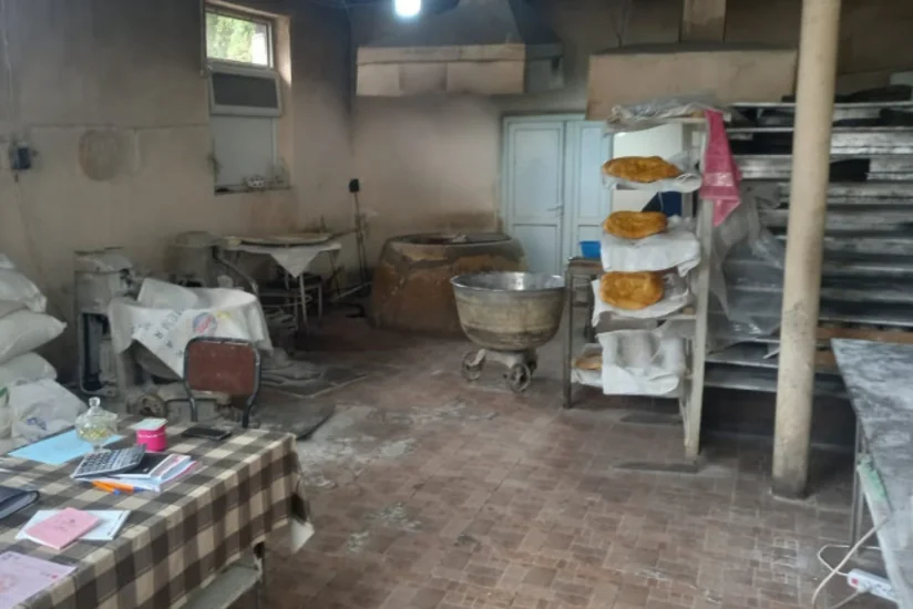 Агентство продбезопасности ограничило в Гяндже деятельность предприятия по производству хлеба