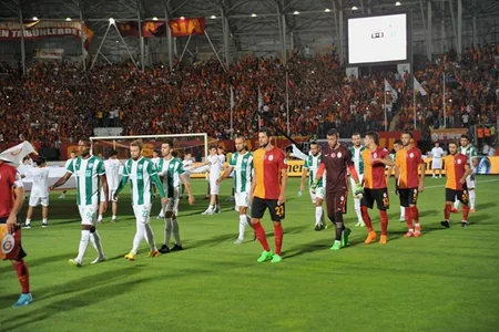 Qalatasaray 4-cü dəfə Türkiyə Super Kubokunun sahibi oldu - FOTO