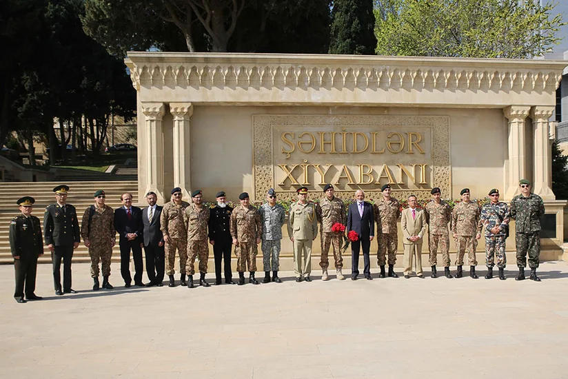 Delegation led by Pakistan pays a visit to Azerbaijan
