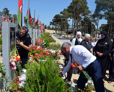Şəhidlərin xatirəsinə həsr olunan anım mərasimləri keçirilib