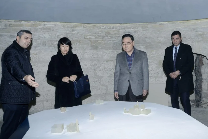 ​Koreyanın baş naziri İçərişəhərlə tanış olub