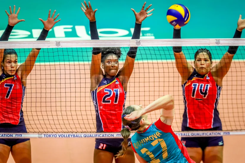 Azərbaycan voleybolçuları lisenziya turnirinə məğlubiyyətlə başlayıb