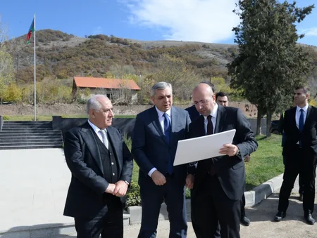 Baş nazir və Prezident Administrasiyasının rəhbəri Şərqi Zəngəzura səfər edib