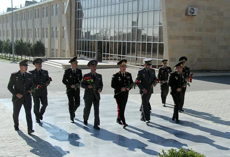 Özbəkistan nümayəndə heyəti Milli Müdafiə Universitetini ziyarət edib