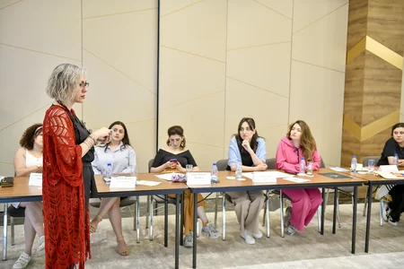 Jurnalistlər üçün gender həssaslığı mövzusunda təlim keçirilib
