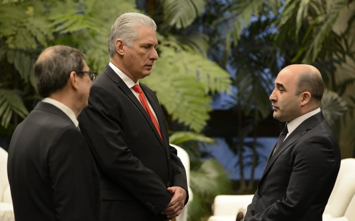Azerbaijani ambassador meets with Cuban president