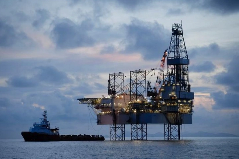 Ibrahim Ahmadov: 28 SOCAR employees working at sea evacuated