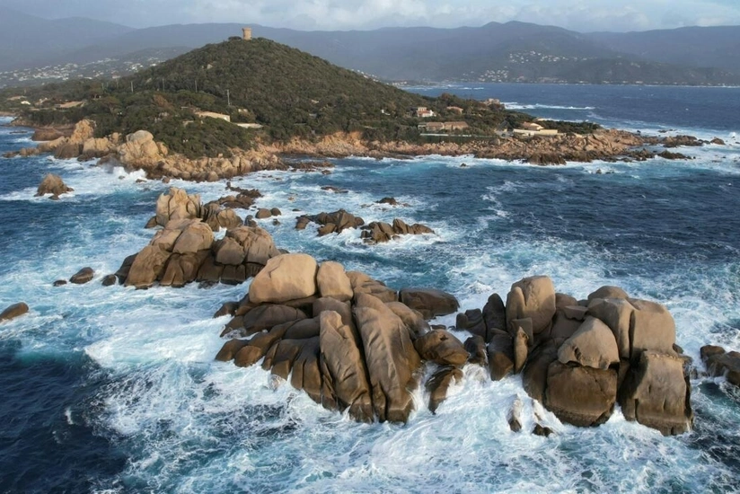 Expert: Nationalists will use ban on Corsican language to fight government