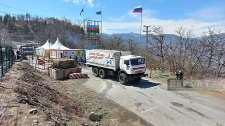 Xankəndi-Laçın yolunda sülhməramlıların avtomobilləri maneəsiz keçib - YENİLƏNİB-4