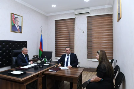 Rövşən Rzayev vətəndaş qəbulu keçirib