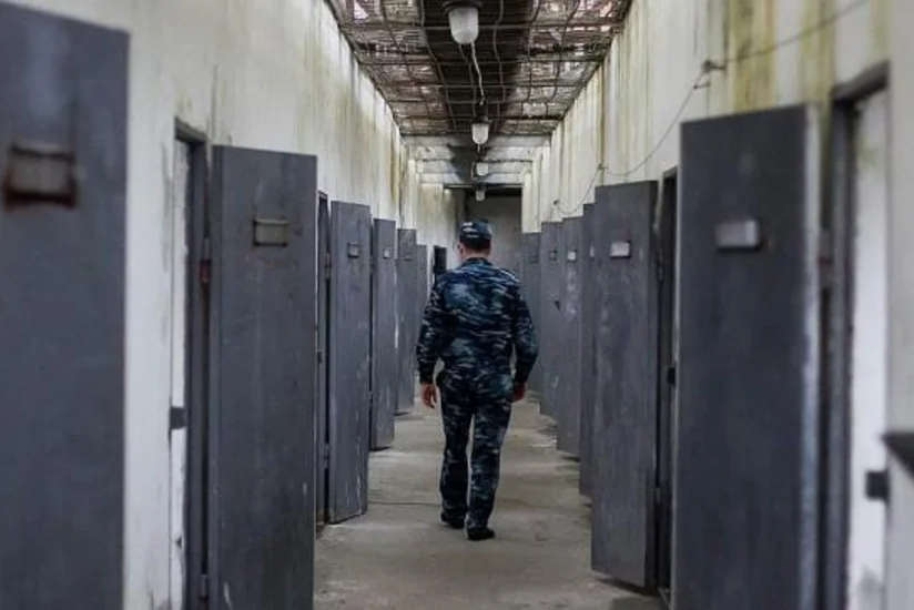 СМИ: В России число заключенных в мужских колониях сократилось на рекордные 23 тыс. человек
