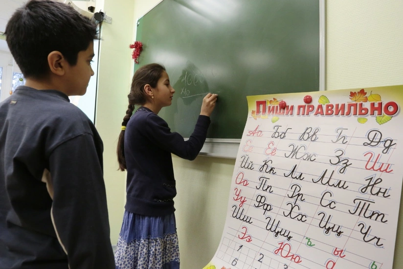 В России детей мигрантов не будут принимать в школы без знания русского языка