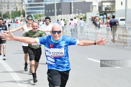 Heydər Əliyev Fondunun təşəbbüsü ilə keçirilən “Bakı Marafonu 2024” start götürüb