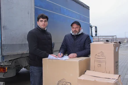 Füzuliyə köçürülən bir qrup şəxsə avadanlıqlar təqdim edilib