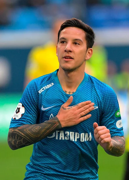 Zenit vaxtından əvvəl Rusiya çempionu olub