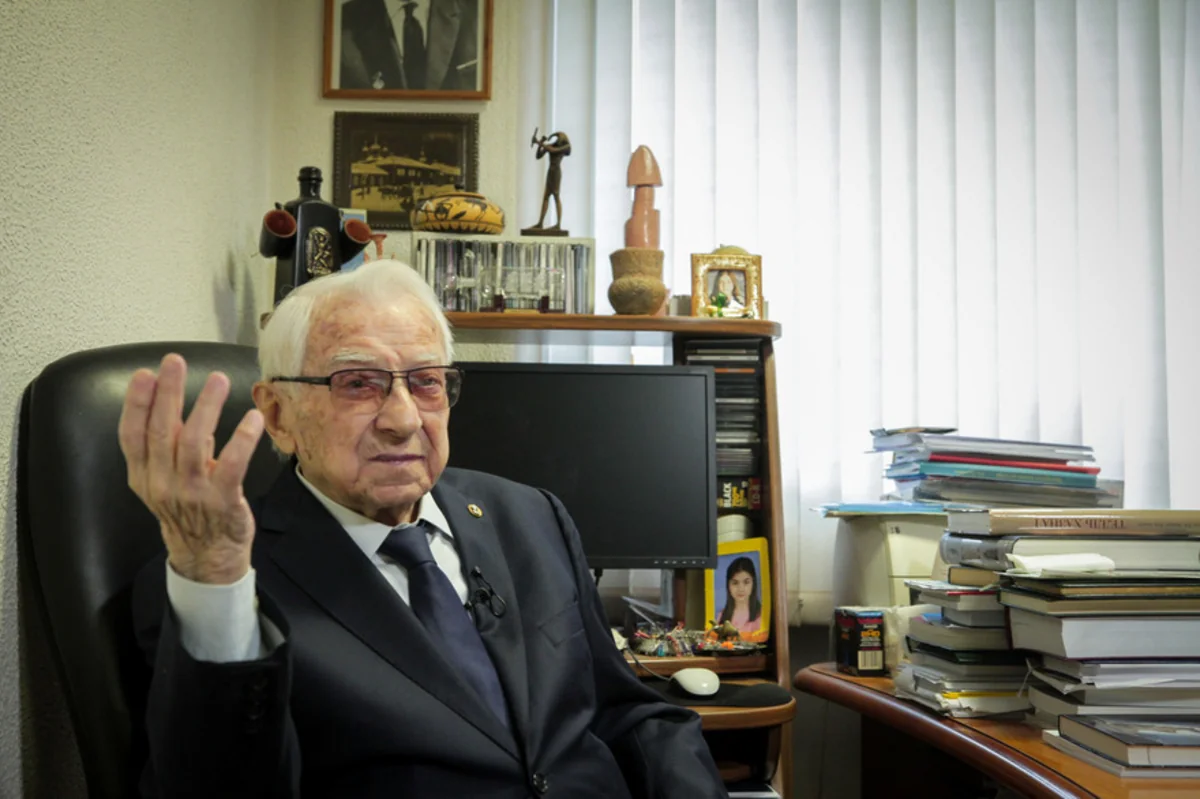 Dünya şöhrətli azərbaycanlı alim vəfat edib