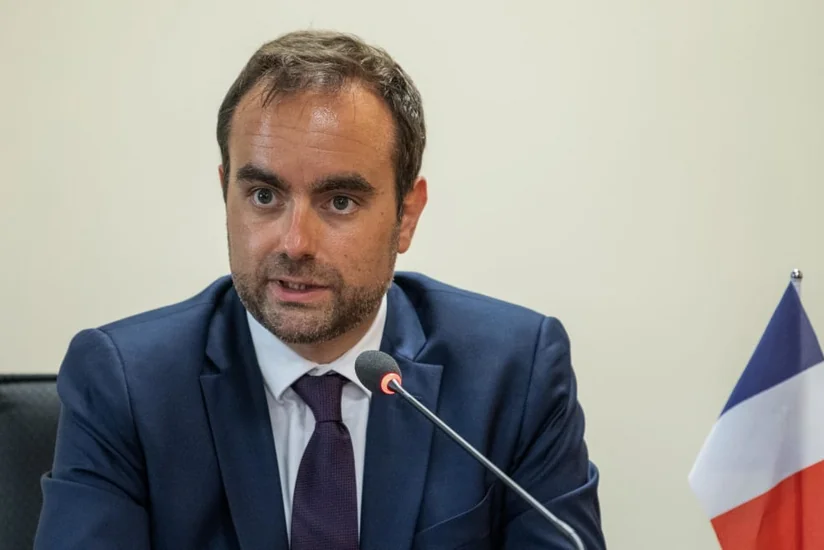 Глава Минобороны Франции заявил о планах продажи Армении оборонительного оружия