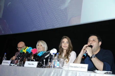 CinemaPlusda “Çat Kapı Aşk” filmi ilə bağlı mətbuat konfransı keçirilib