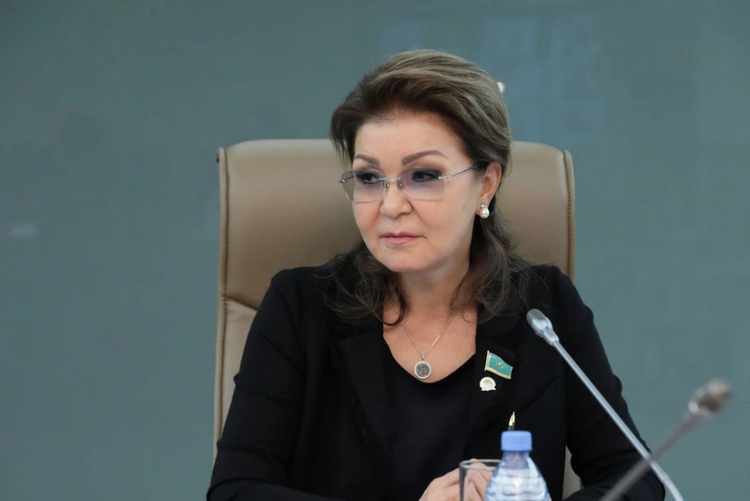 Дочь Назарбаева вышла из политсовета правящей партии Казахстана